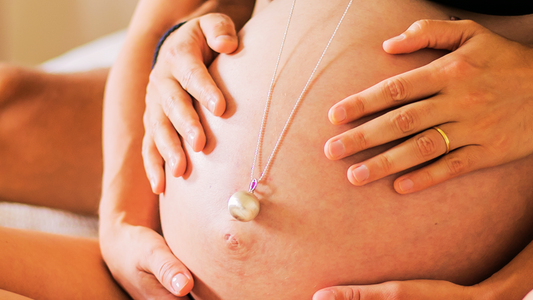 THE ULTIMATE MOTHER'S DAY GIFT GUIDE: Celebrate Her (or yourself) with Meaningful Jewelry 💐