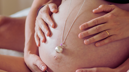 THE ULTIMATE MOTHER'S DAY GIFT GUIDE: Celebrate Her (or yourself) with Meaningful Jewelry 💐